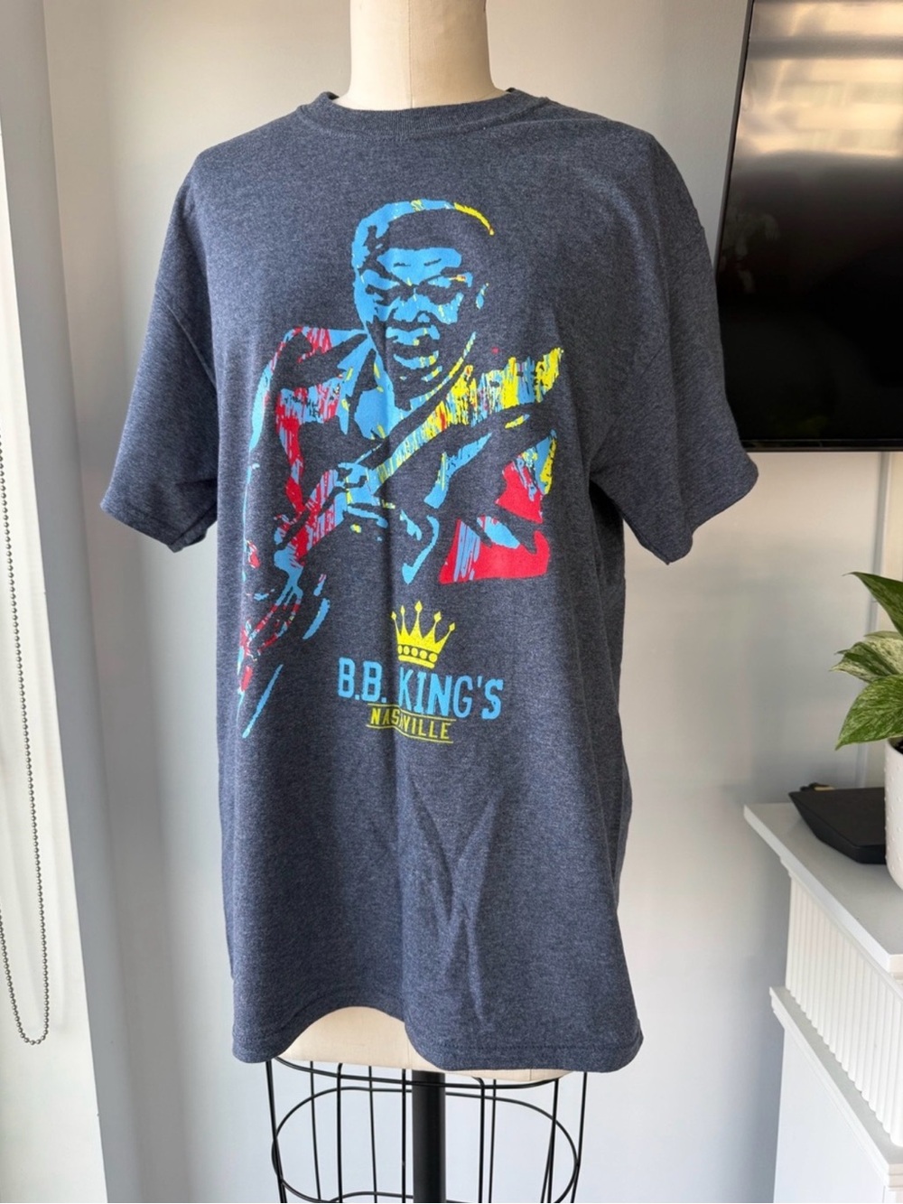 Gildan B.B. King Graphic Tee